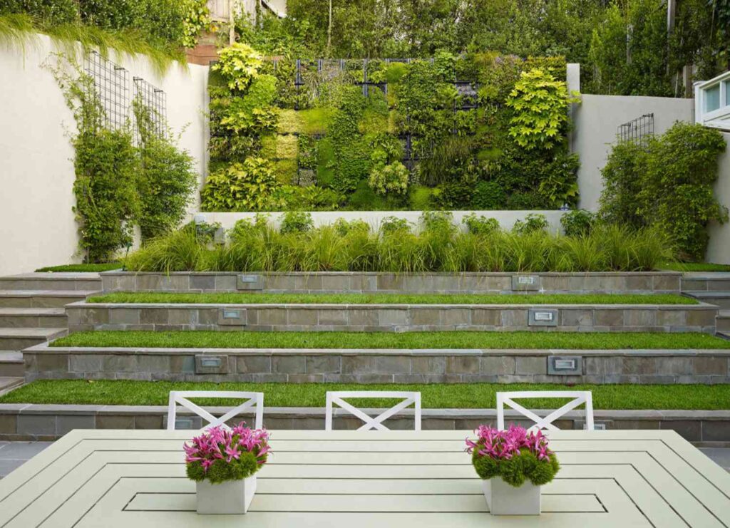 Designing A Vertical Garden: Inspiration And Techniques