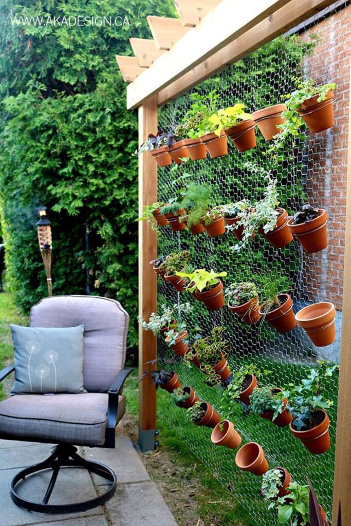 How To Create A Beautiful Vertical Garden